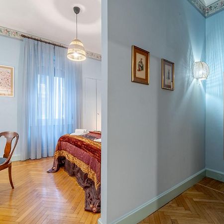 Torino Old Fashion Apartment With Balcony Eksteriør billede